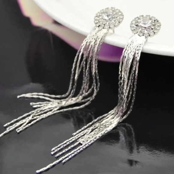 18k White Gold Tassel Drop Statement Earrings - Picture 5 of 7